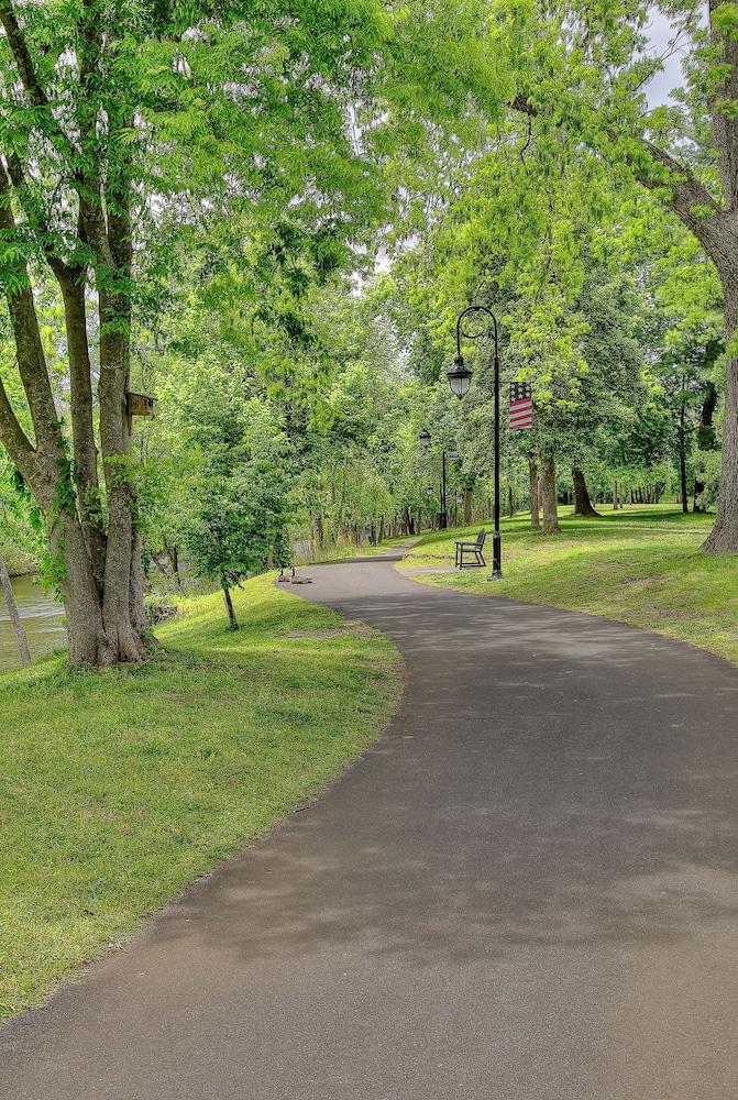 Accommodation By Willow Brook Lodge Pigeon Forge Εξωτερικό φωτογραφία